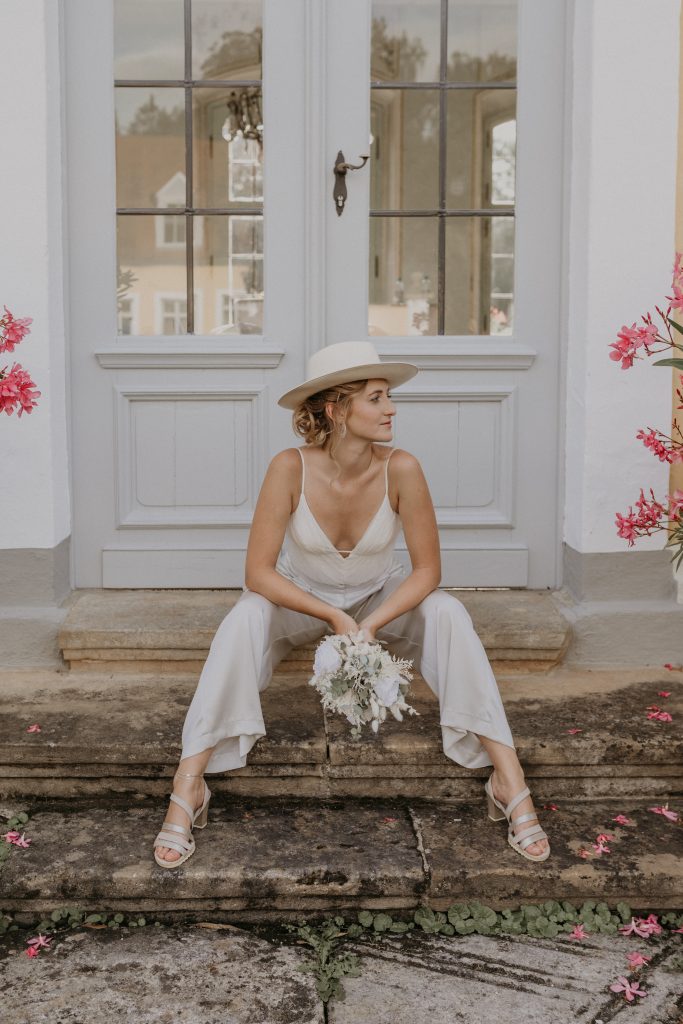 Modern bride